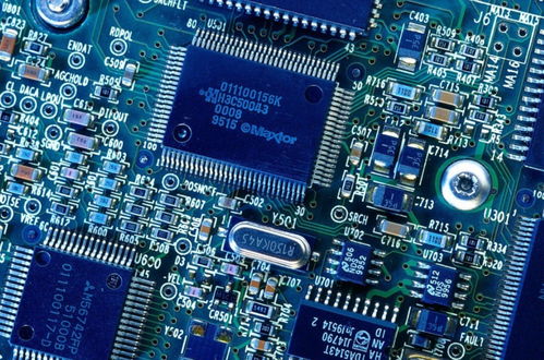 電子信息工程 電子科學與技術 通信工程 光電信息科學,怎么選